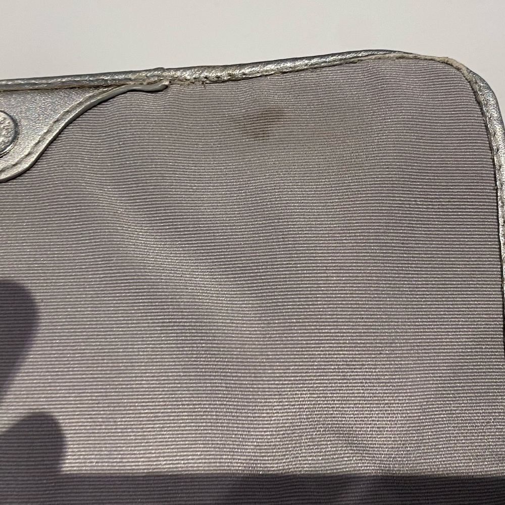 Coach Wristlet in Silver/Gold Depending on Lighting - Picture 11 of 13